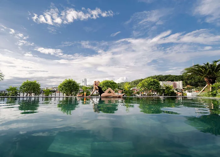River Way - 500m To Hotel Ha Long